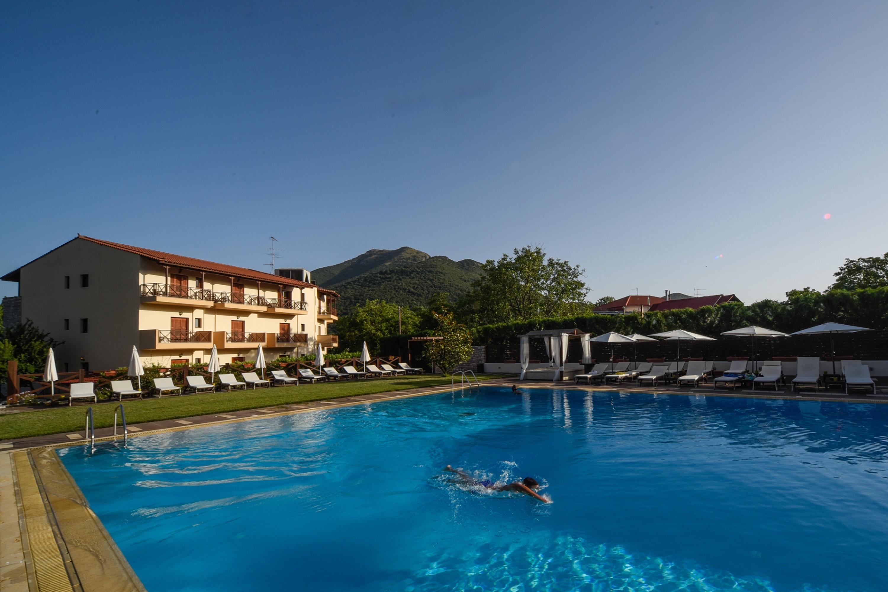 Mont Helmos Hotel Kleitoria Exterior foto